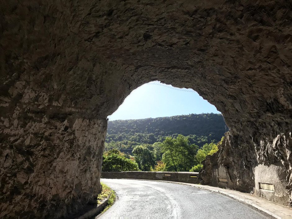 Through mountainside tunnel around Mas d’Azil